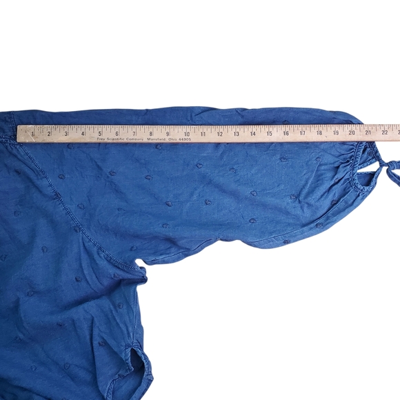 Old Navy Chambray Blue 3/4 Sleeve Blouse with Mandarin Collar. MED. Boho - Picture 7 of 11